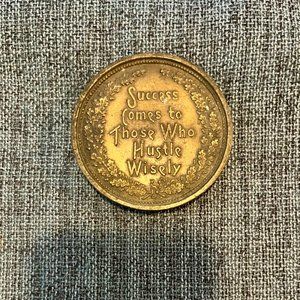 Vintage - Success Comes To Those Who Hustle Wisely